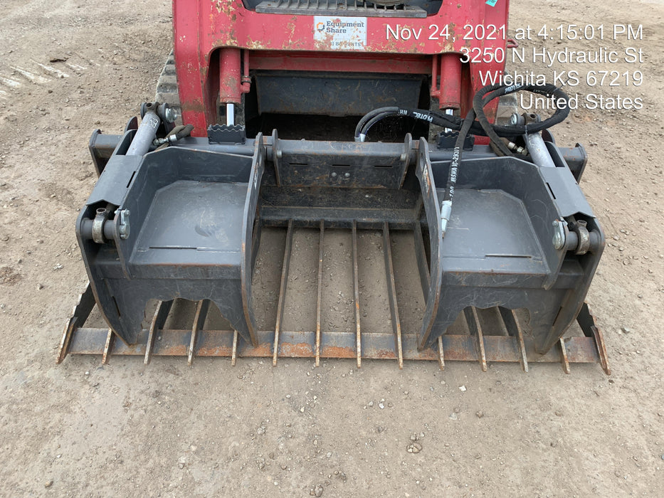 2015 CASE Grapple Bucket Skid Steer - Case