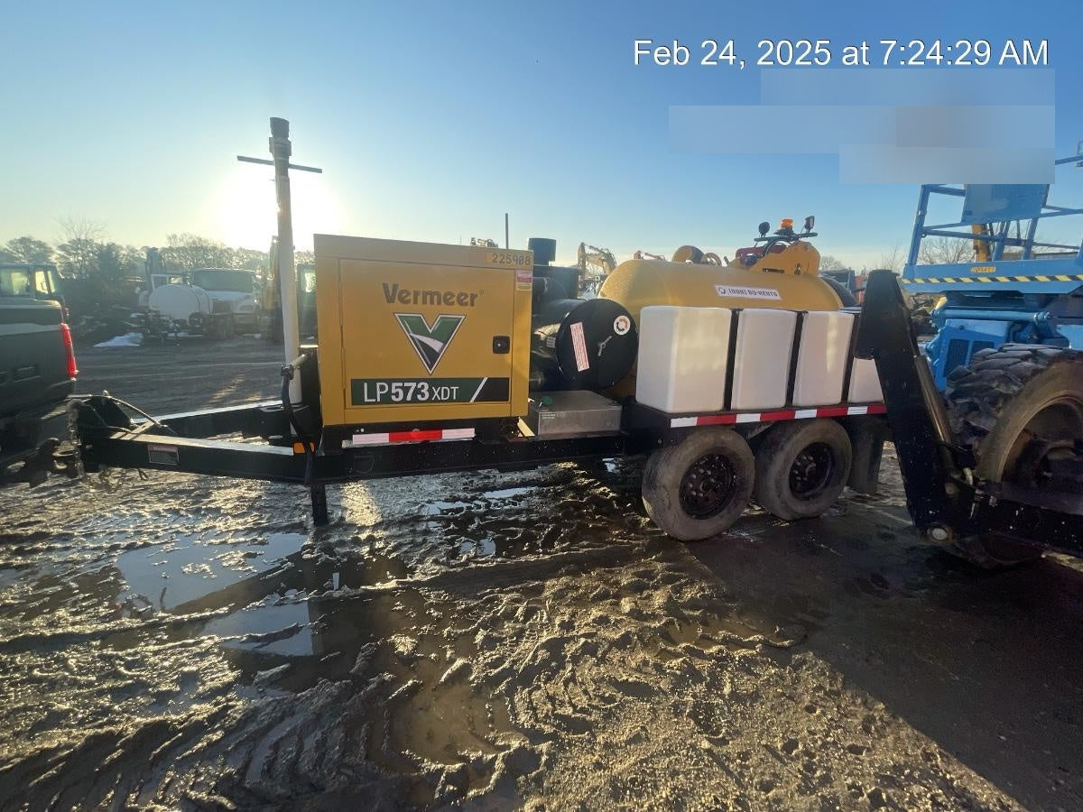 2022 Vac-Tron LP573XDT T4 Koehler Diesel Engine, 500 Gallon Debris Tank, x2 100 Gallon Water Tanks