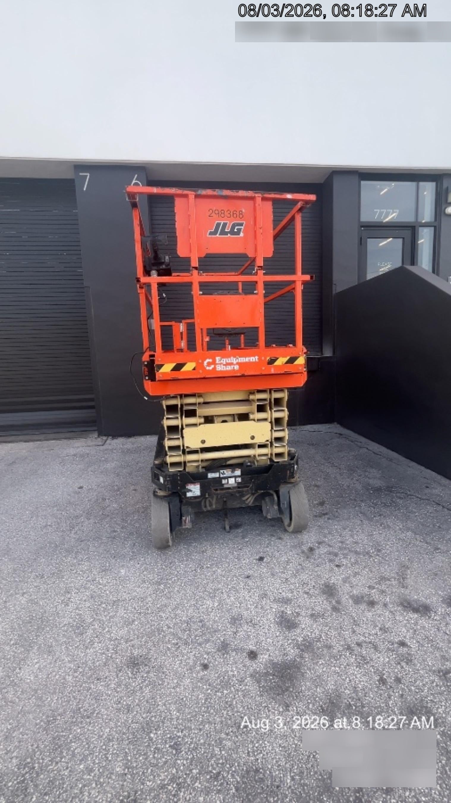 2023 JLG ES3246