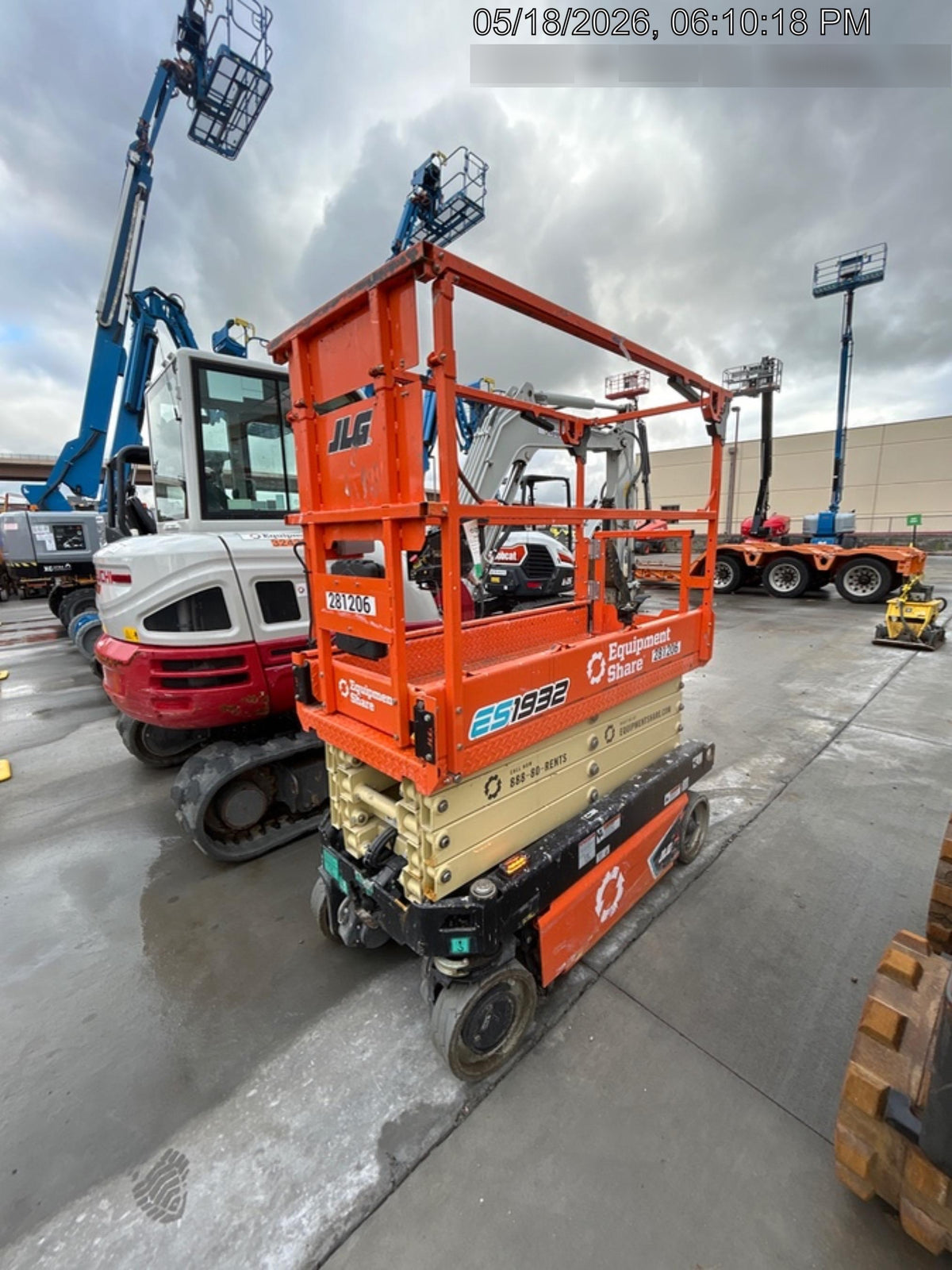 2022 JLG ES1932