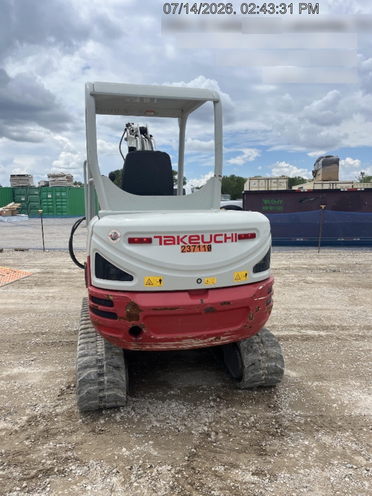 2022 TAKEUCHI TB235-2R