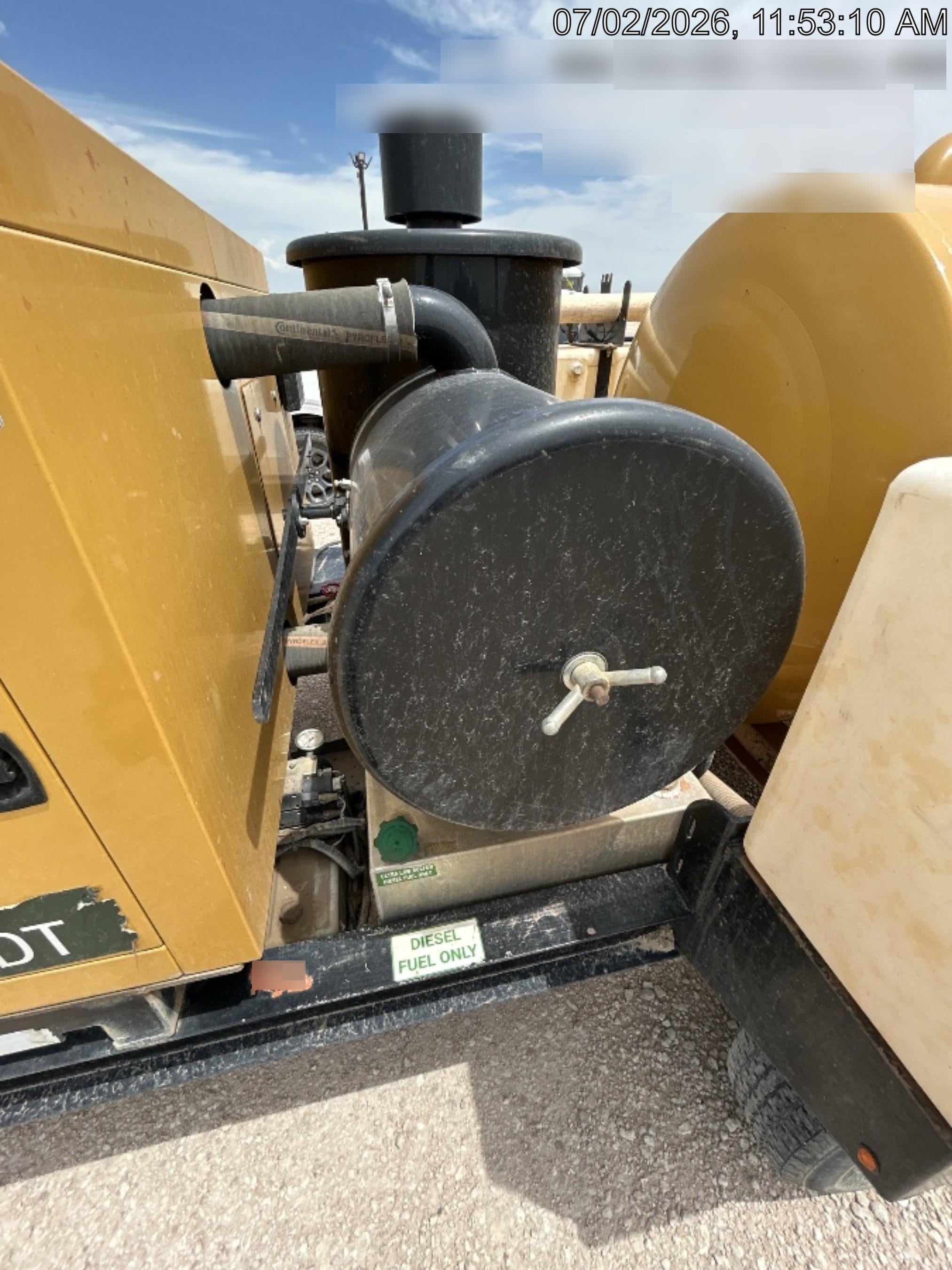 2023 VAC-TRON LP573XDT