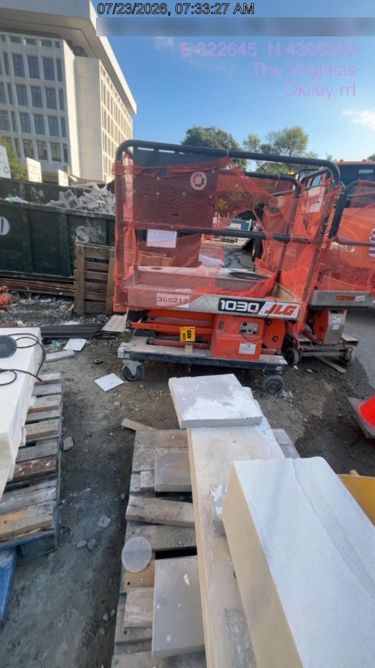 2023 JLG 1030P