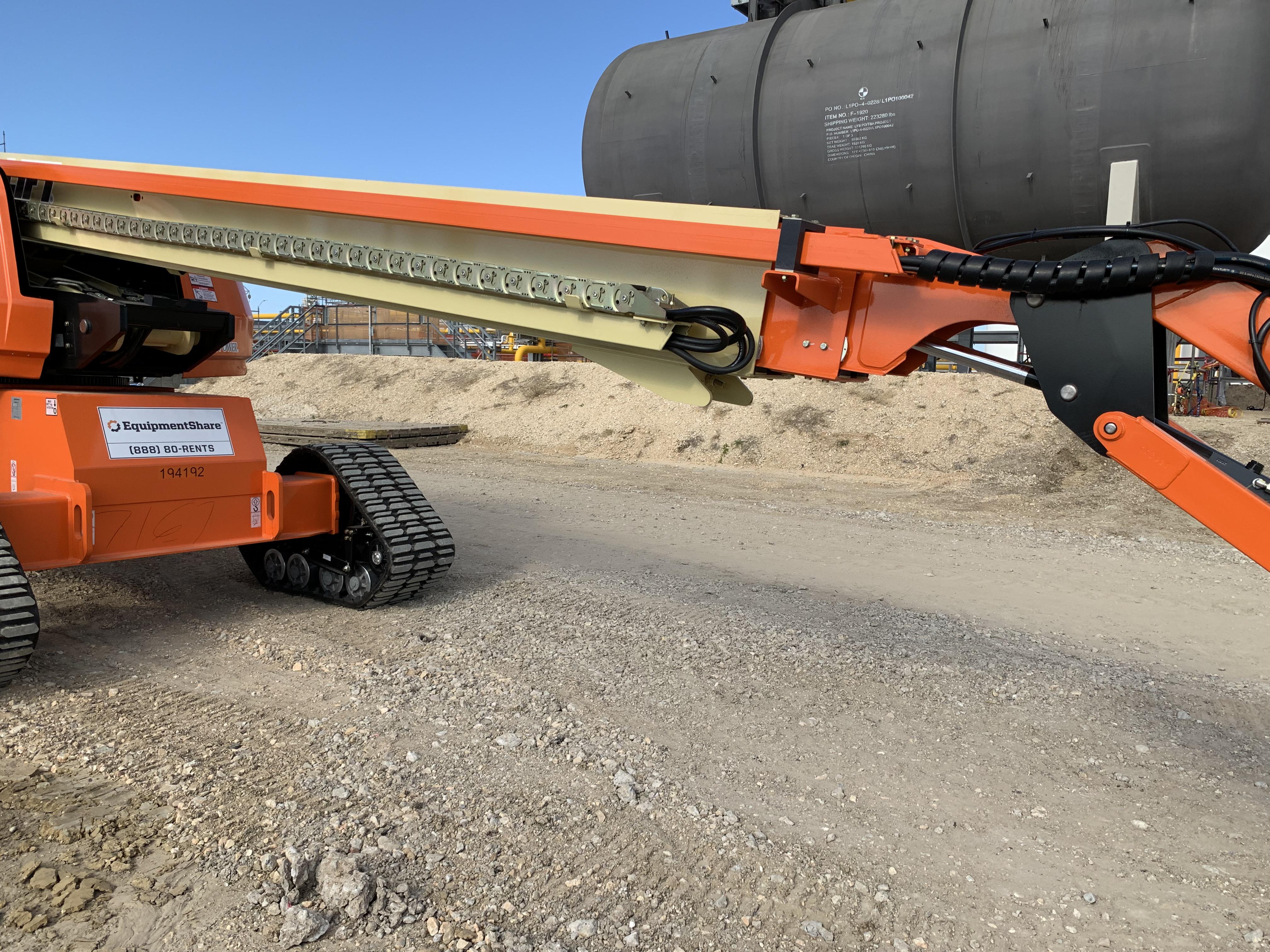 2021 JLG 660SJ Quad Track