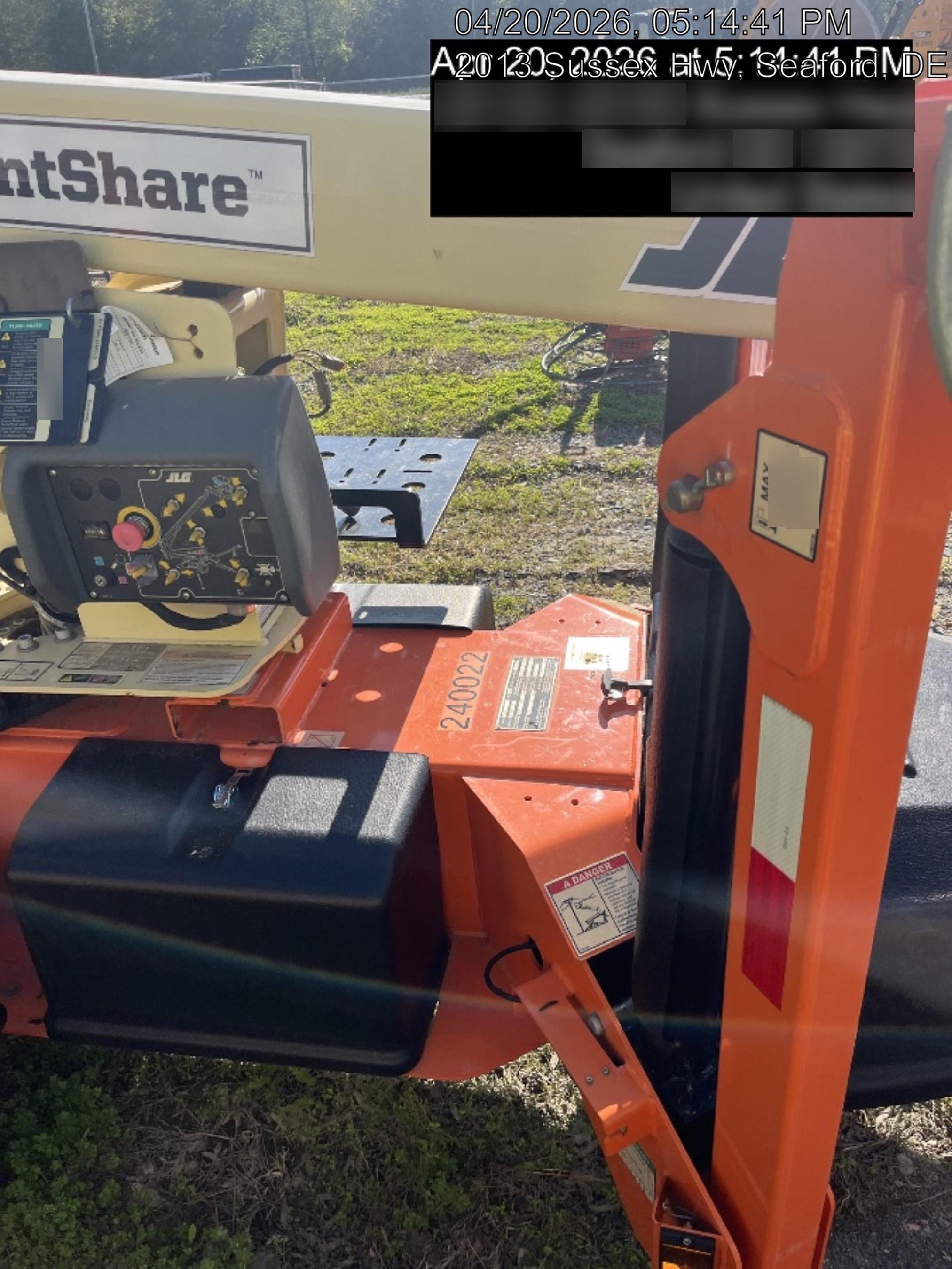 2022 JLG T350