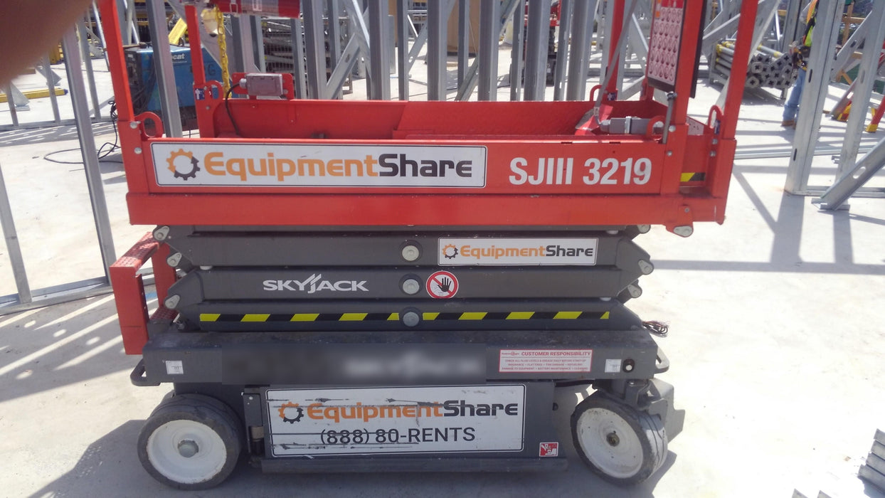 2018 SKYJACK SJIII-3219