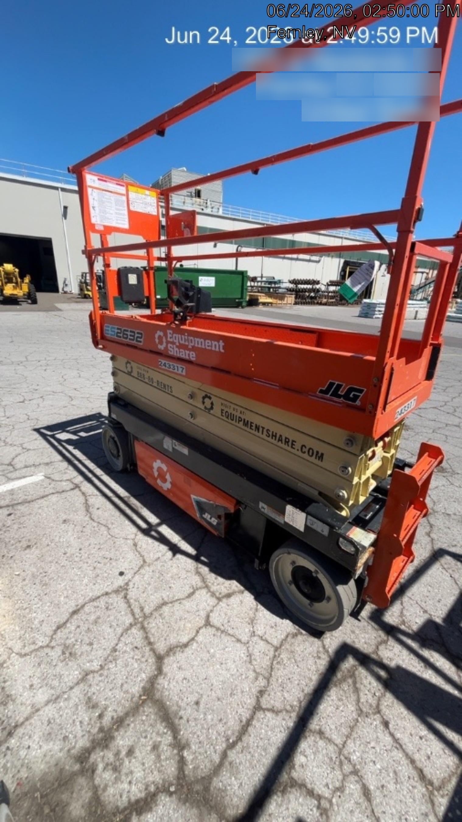 2022 JLG ES2632