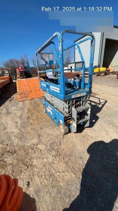 2019 Genie GS-1930 Fixed rails with chain Entry