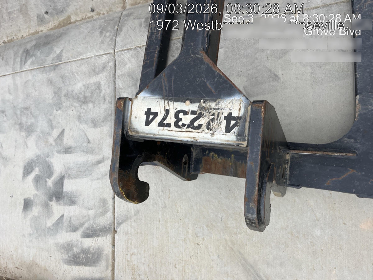 2024 JLG 100275853