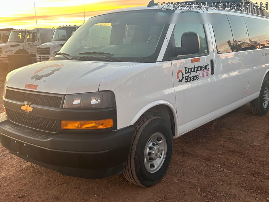 2025 CHEVROLET Express Van - Rental