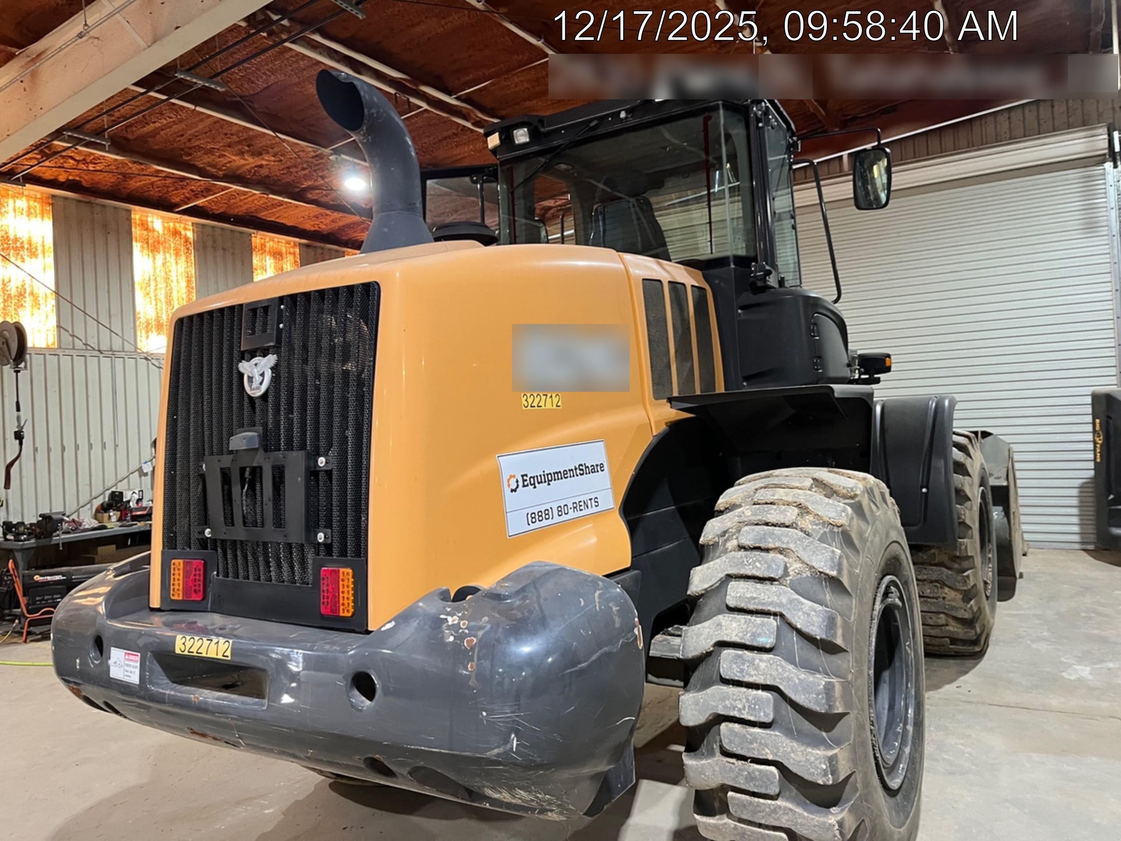 2023 CASE 821G