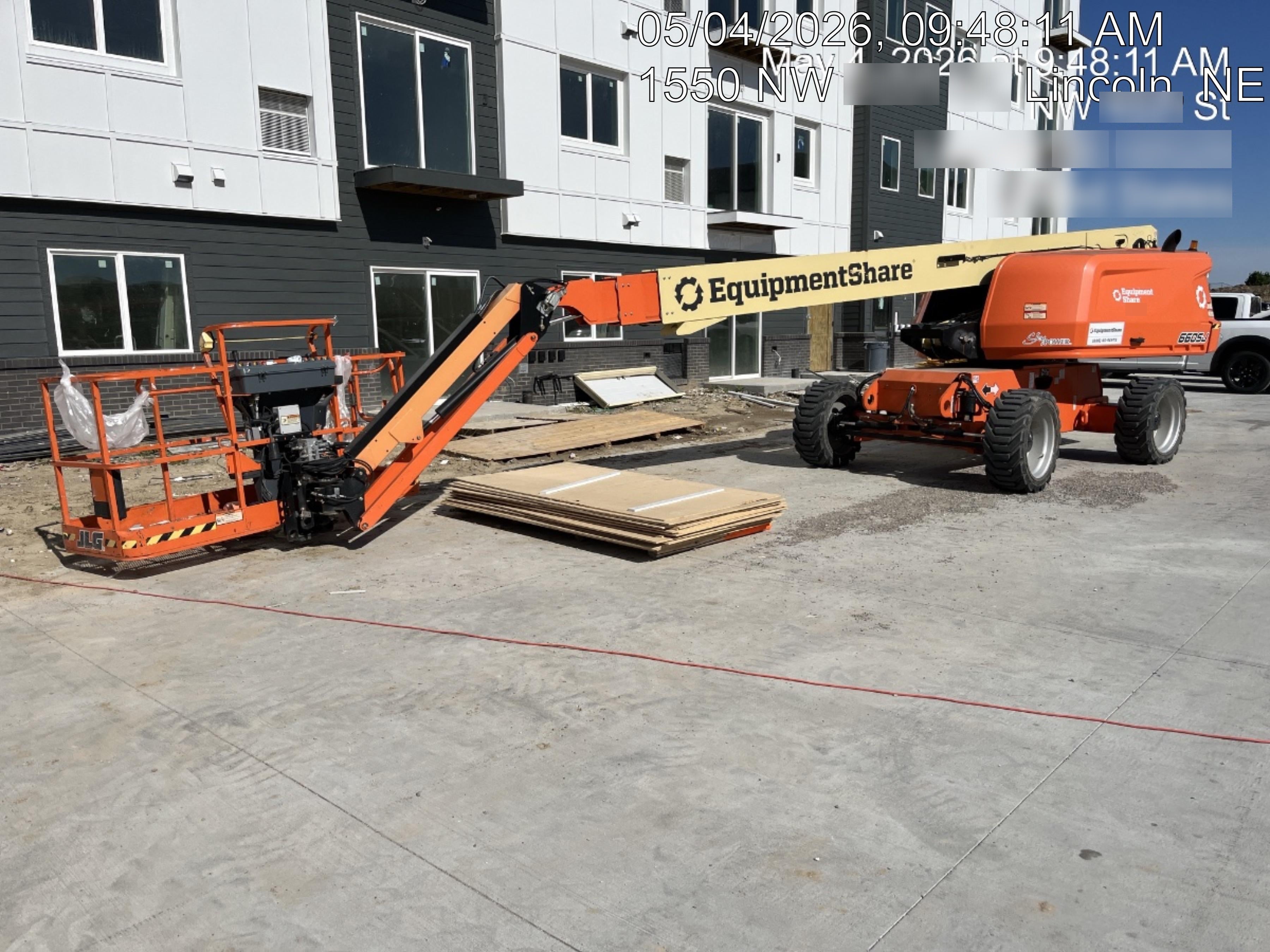 2022 JLG 660SJ