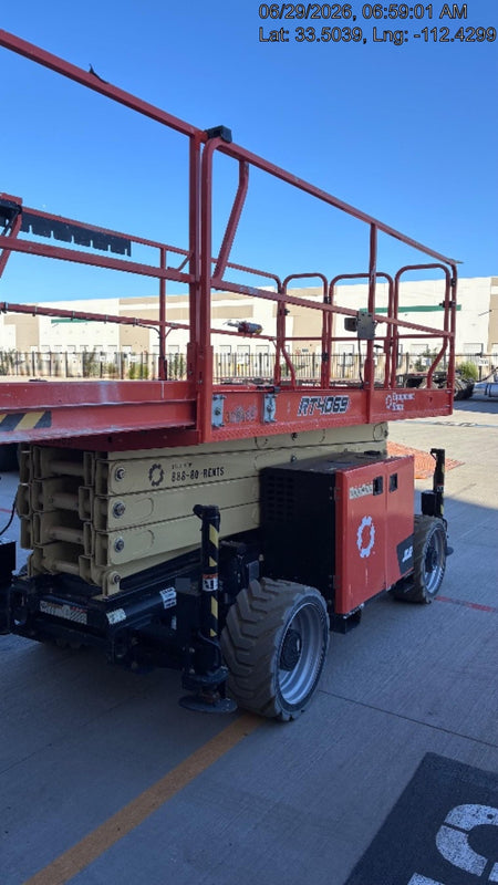 2023 JLG RT4069