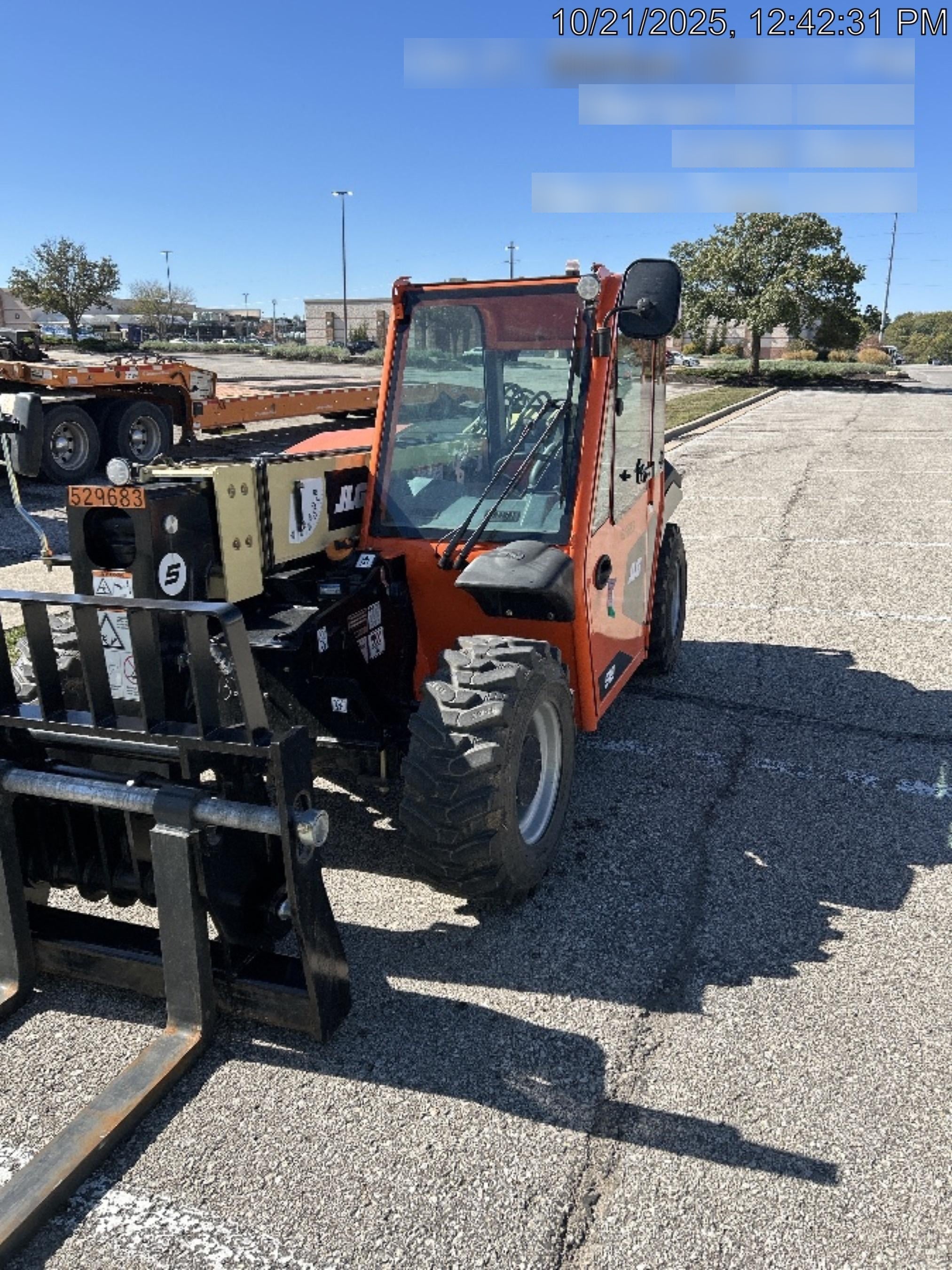 2025 JLG 519