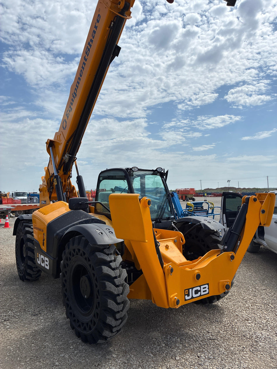 2026 JCB 514-56