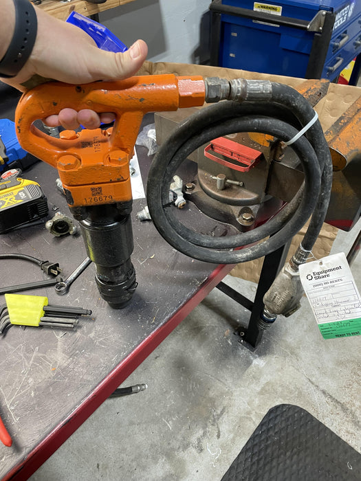 2021 MICHIGAN PNEUMATIC ES-CH3R-TRACKER