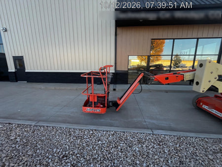 2019 JLG E400AJPN