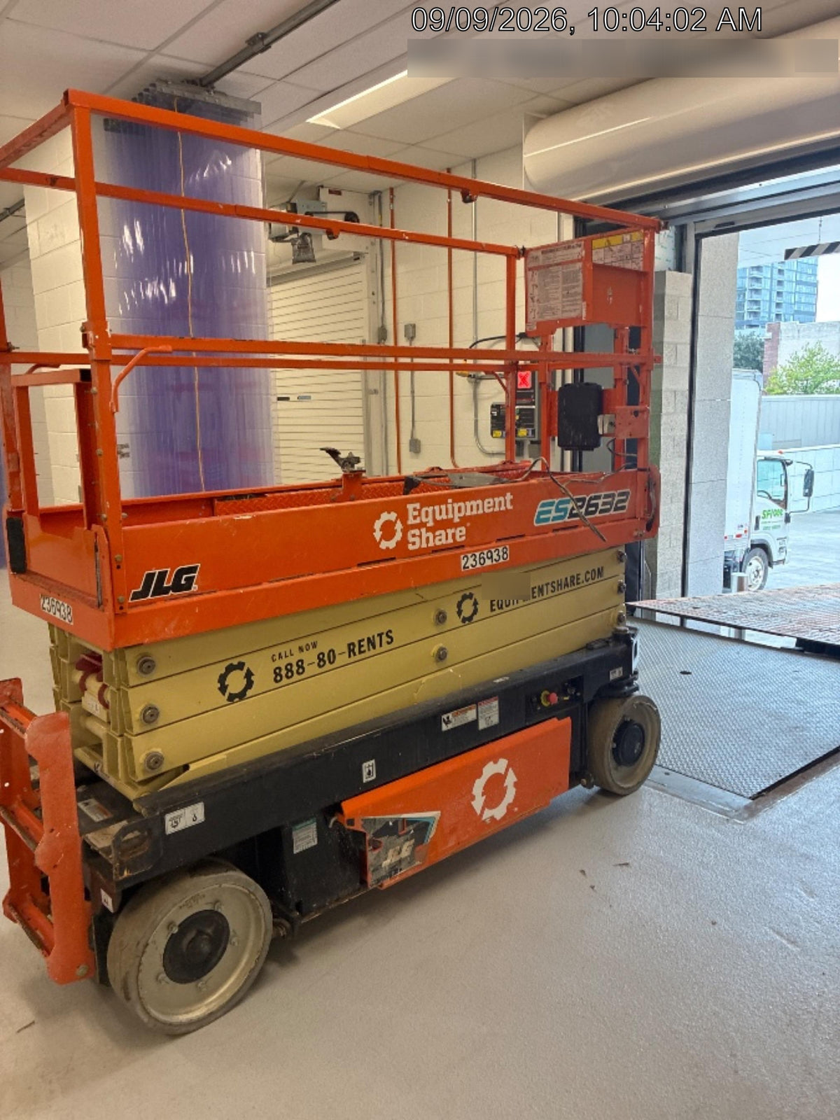 2022 JLG ES2632