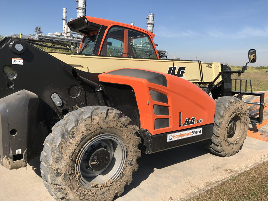 2019 JLG 1644