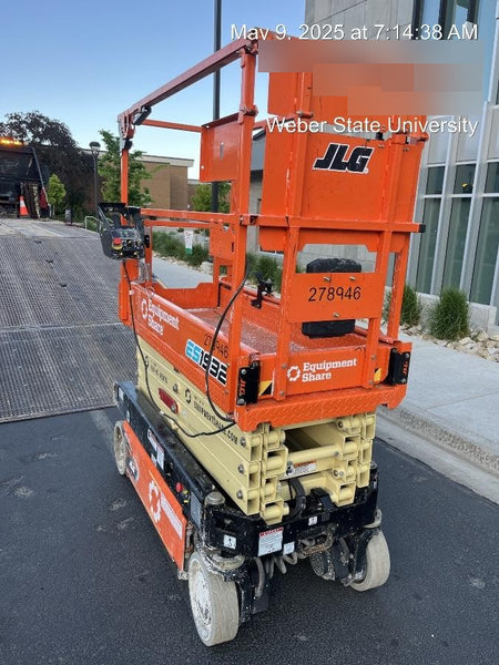 2022 JLG ES1932