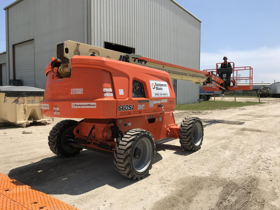 2019 JLG 660SJ
