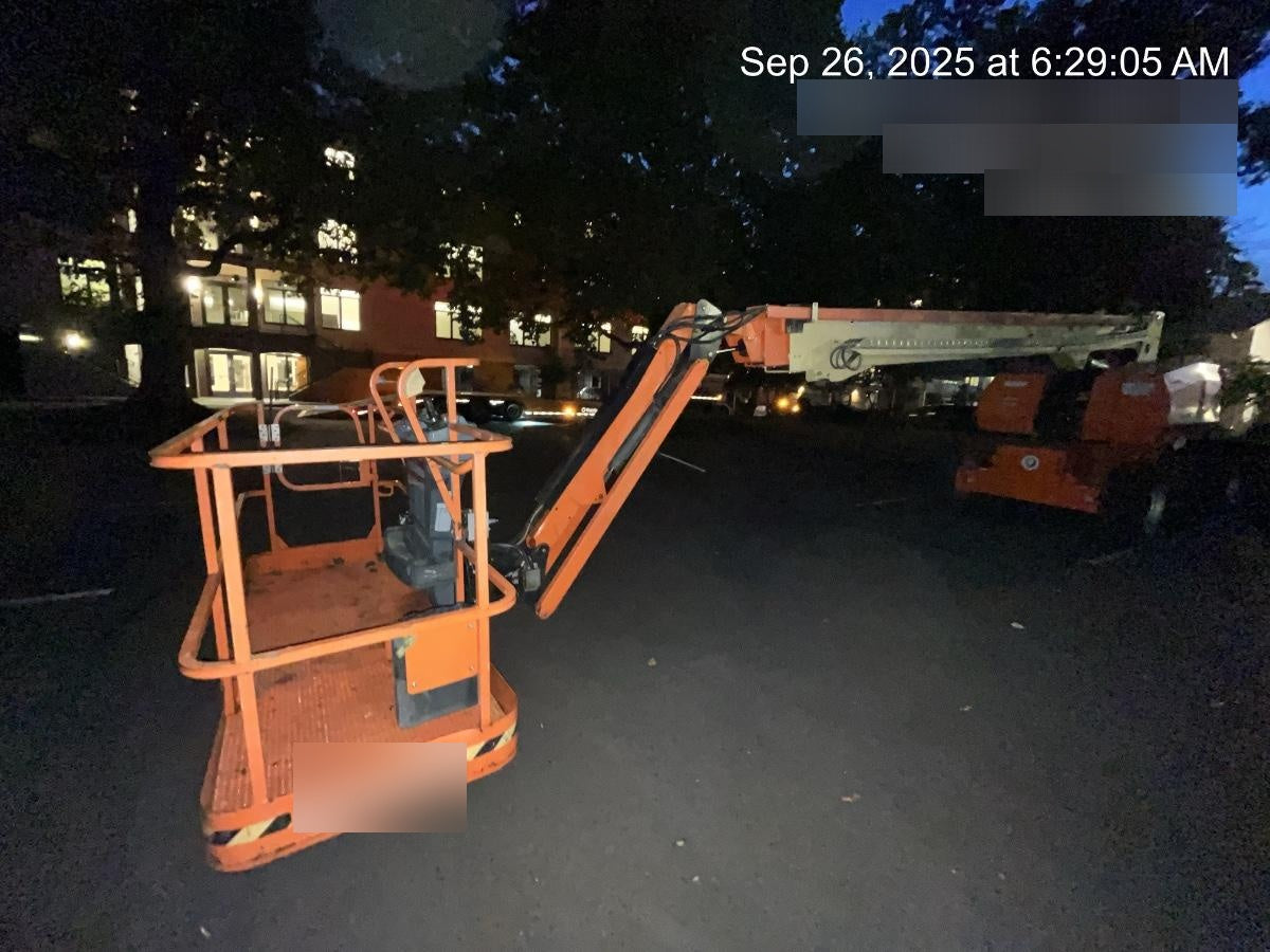 2021 JLG 860SJ
