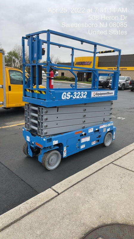 2022 GENIE GS-3232