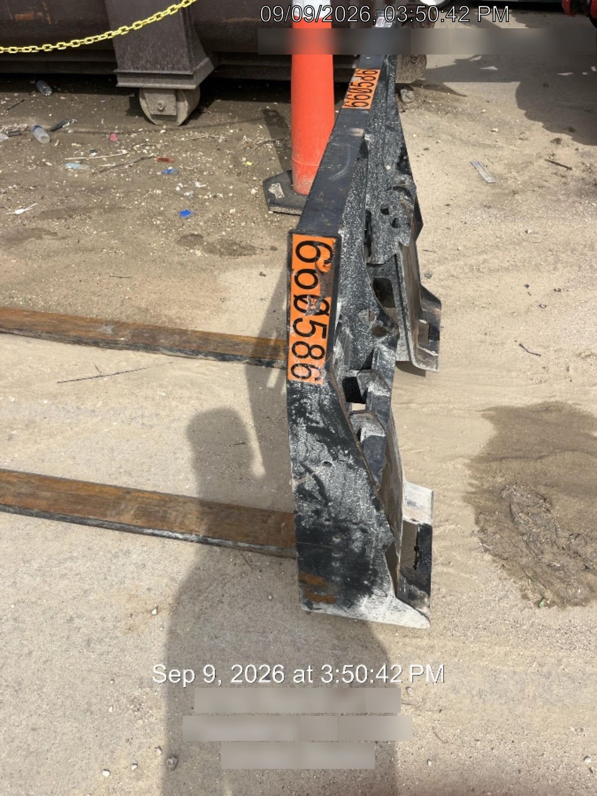 2026 ARROW MATERIAL HANDLING 60" Pallet Forks - Arrow