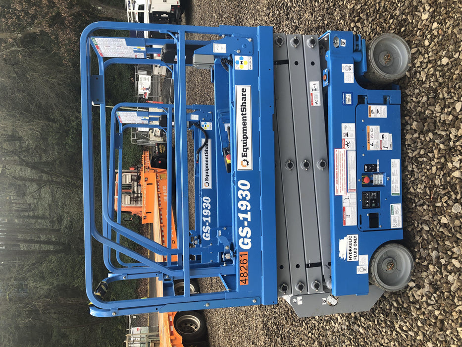 2019 Genie GS-1930 Half Height Swing Gate, 800W Inverter