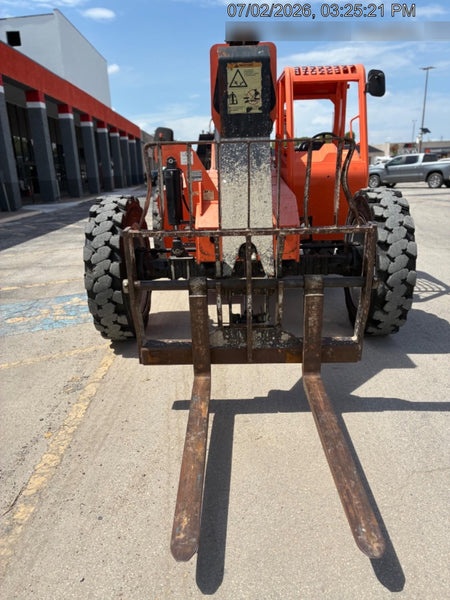 2019 Skytrak 6036 Canopy, Solid Tires, LED Work Lights, Beacon w/72" Carriage, 48" Pallet Forks