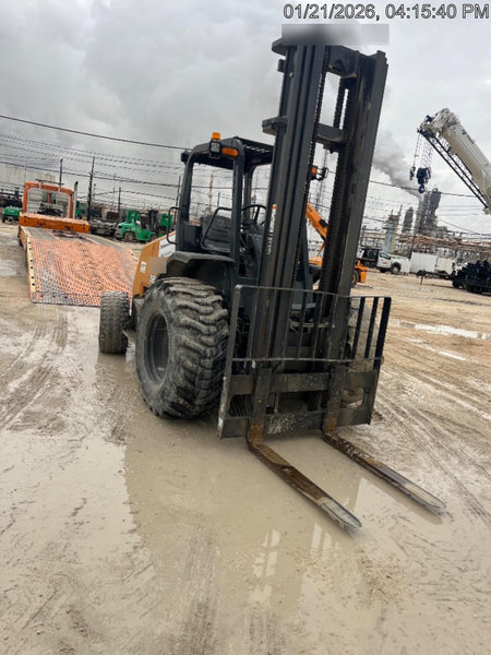 2023 CASE 588H