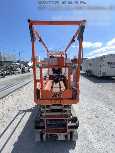 2023 JLG ES1932