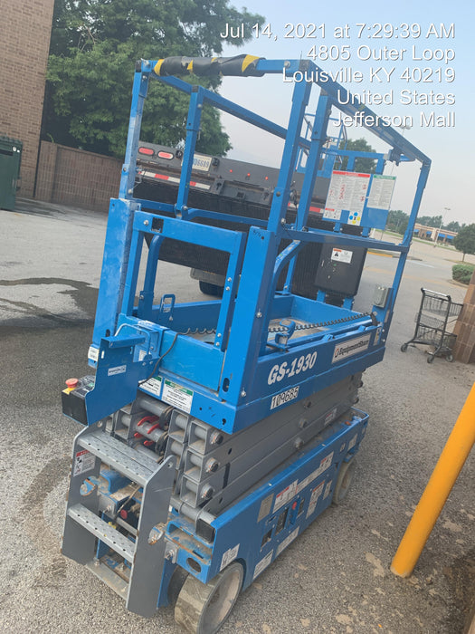 2020 Genie GS-1930 Solid Non Marking Tires, Beacon, Folding rails with half height swing gate, 800W Inverter