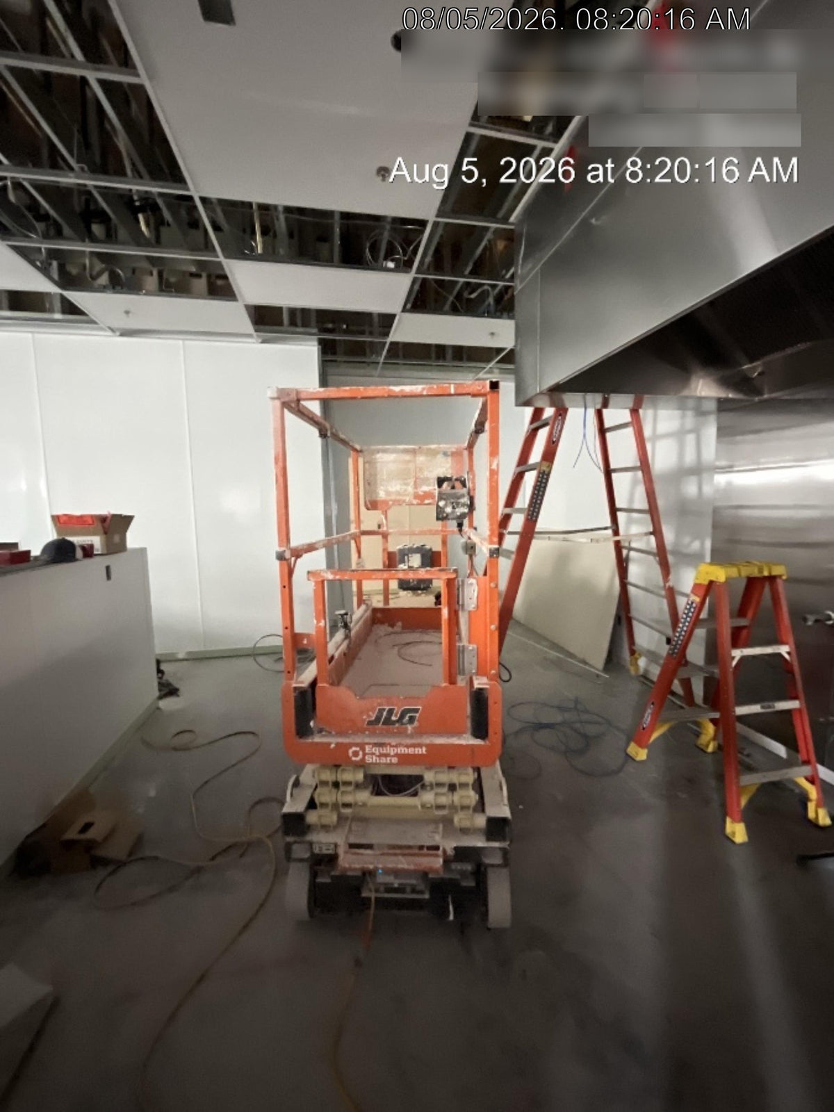 2022 JLG ES1330L