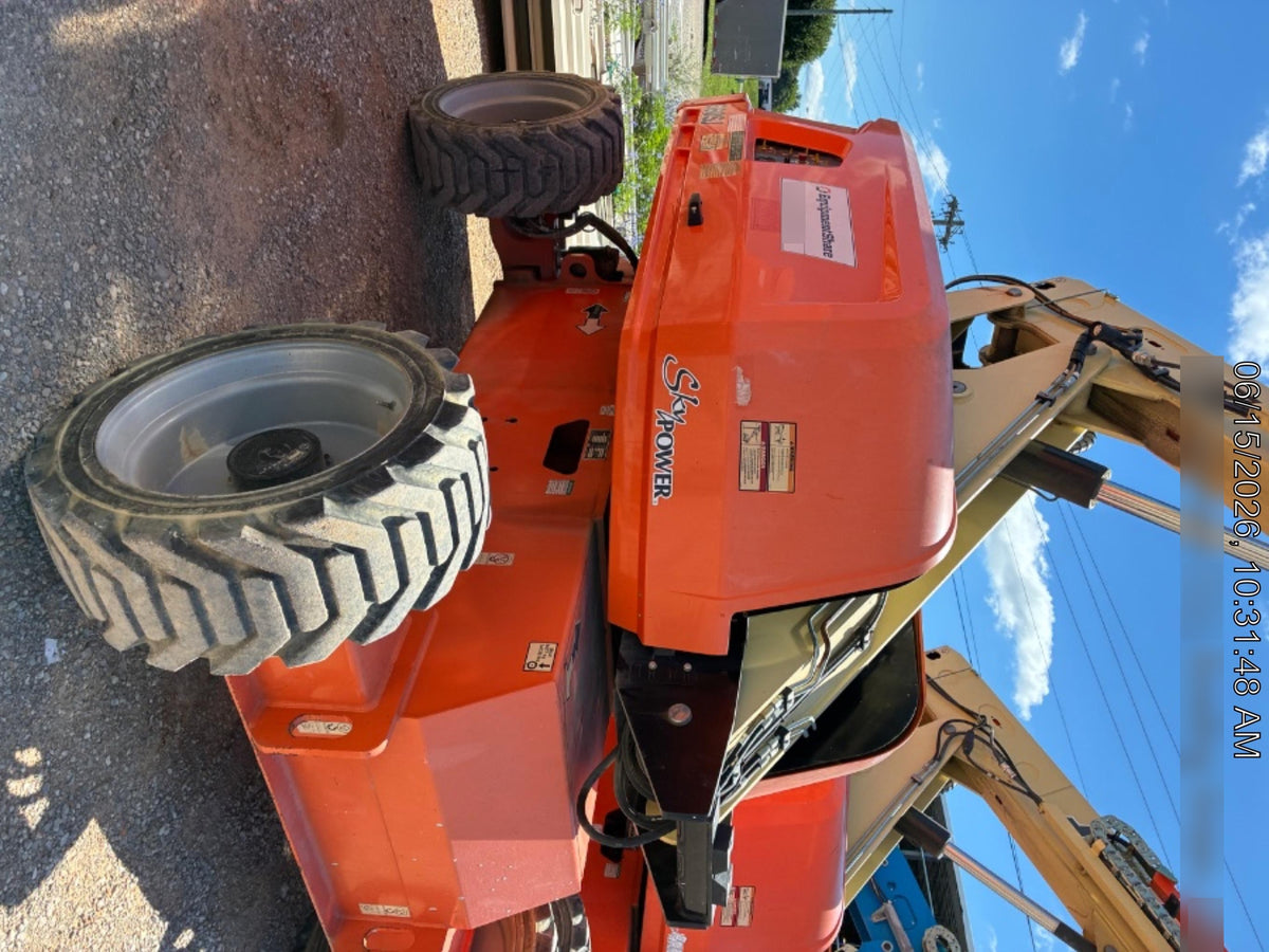 2019 JLG 660SJ