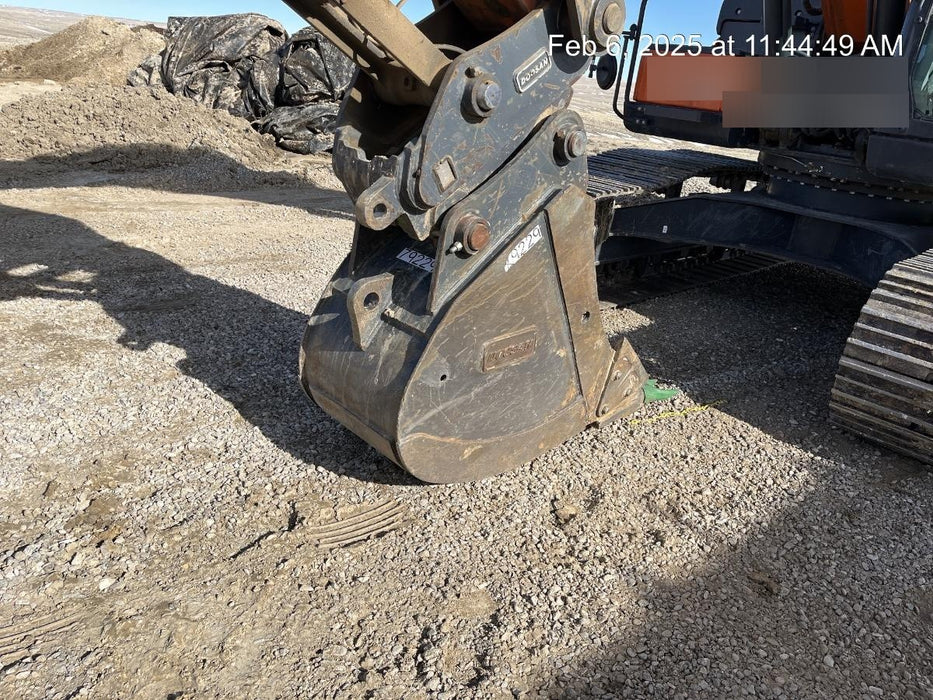 2020 DOOSAN 24" Bucket-Doosan