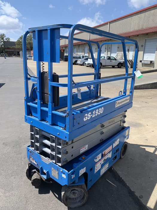 2019 Genie GS-1930 Fixed rails with chain Entry