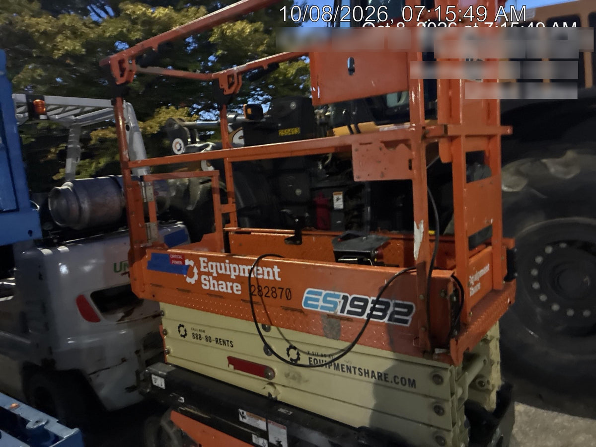 2022 JLG ES1932