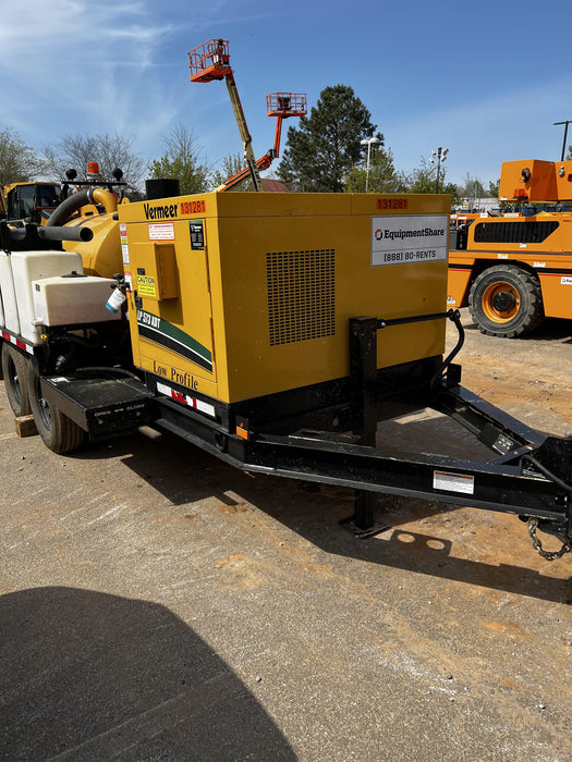 2021 Vac-Tron LP573XDT Kohler Diesel, 500 Gallon Debris Tank w/ Hydraulic Tilt, two (2) 100 Gallon Water Tanks, Low Profile Torsion Axles (12,000 GVWR)