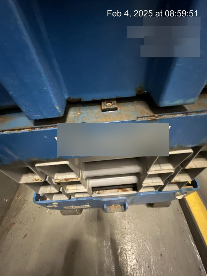 2019 Genie GS-1930 Half Height Swing Gate, 800W Inverter