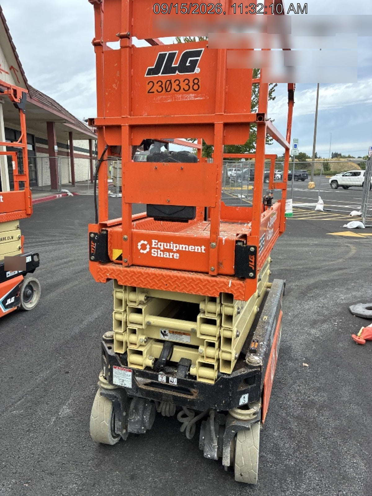 2022 JLG ES1932