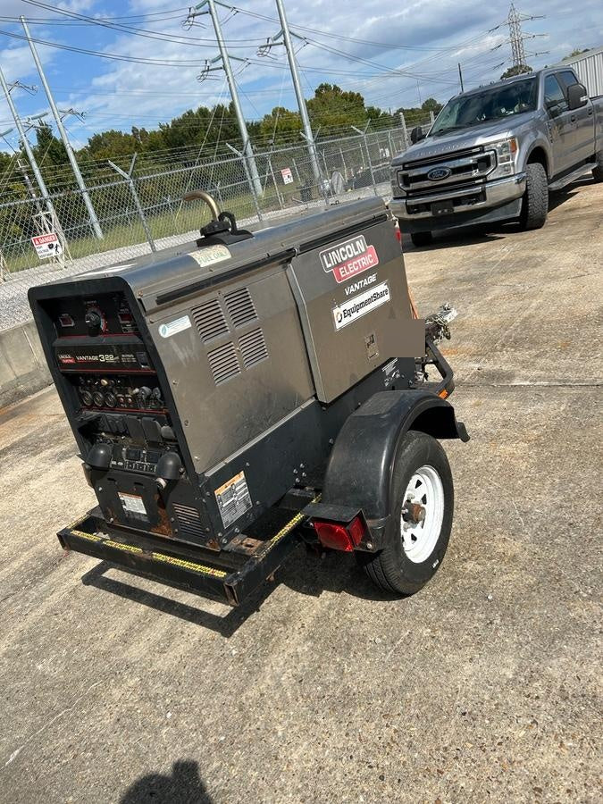2019 Lincoln Electric Vantage 322 Welder Ready-Pak 3, Two wheel trailer, Fender and Light kit, Cable Rack
