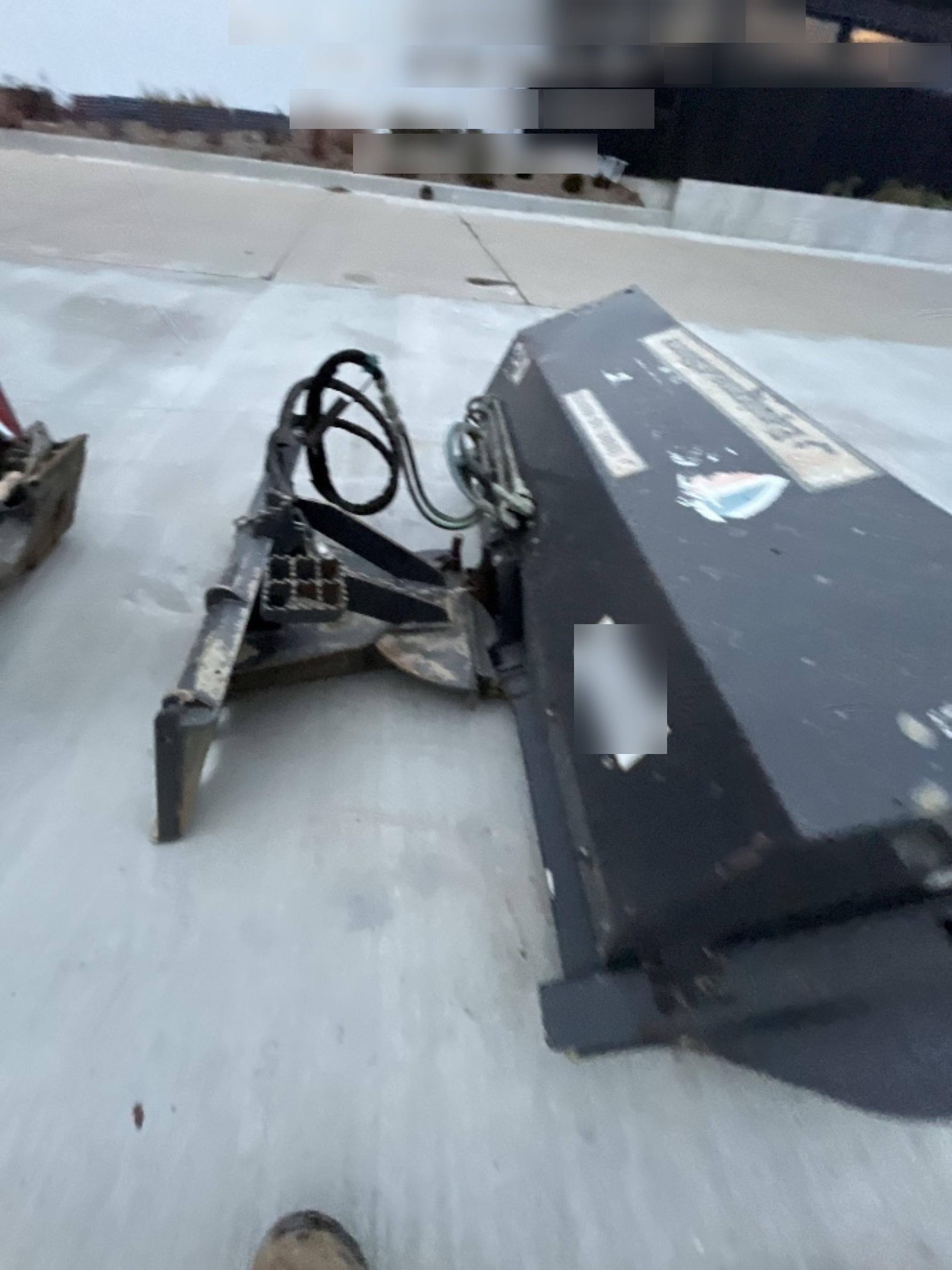 2019 PALADIN Sweepster SB72