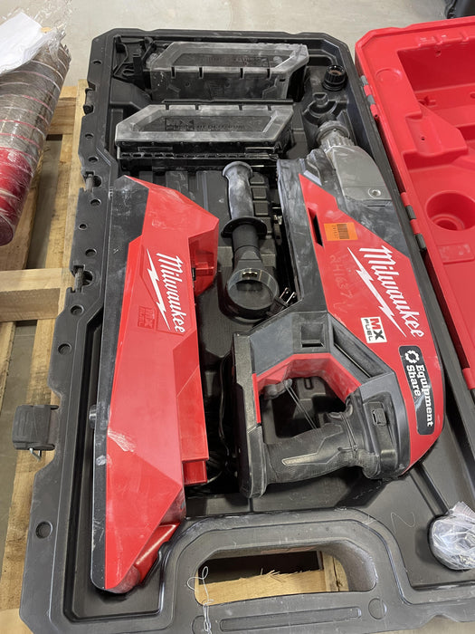 2022 MILWAUKEE MXF301-2CP