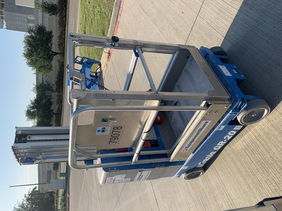 2020 GENIE GR-20