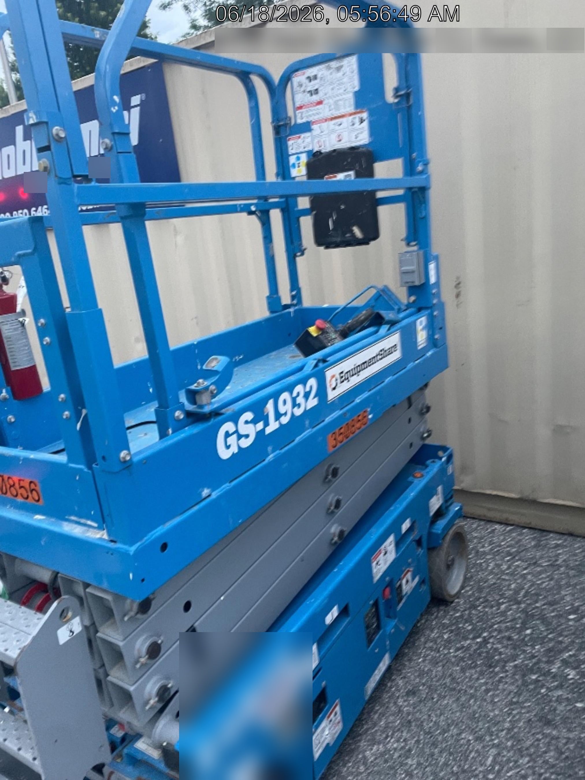 2023 GENIE GS-1932