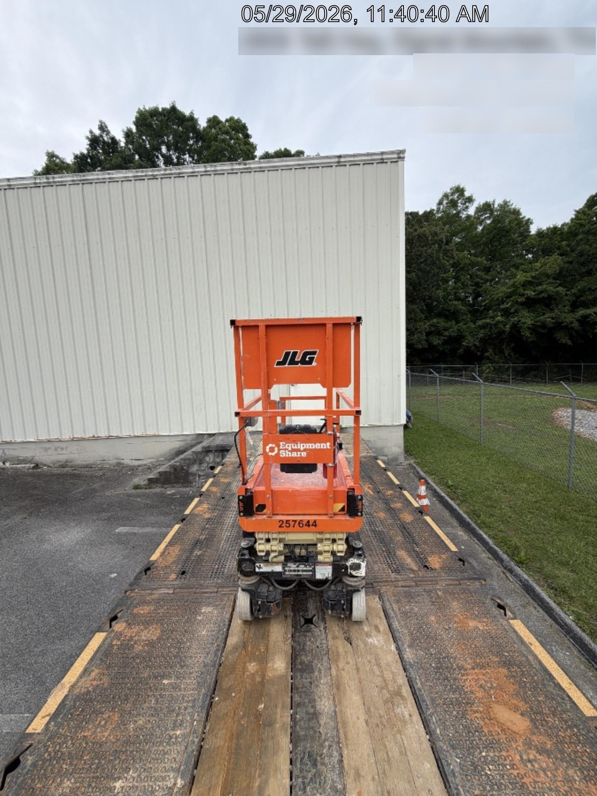 2022 JLG ES1330L