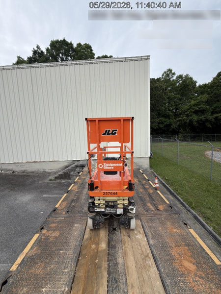 2022 JLG ES1330L
