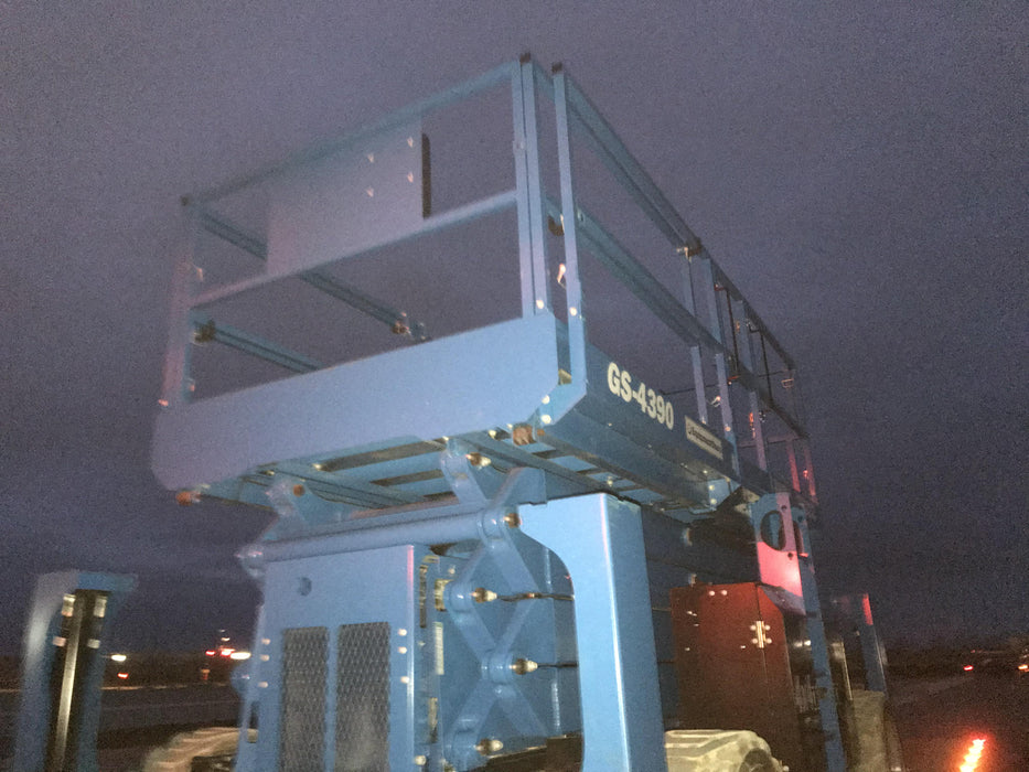 2020 GENIE GS-4390 RT