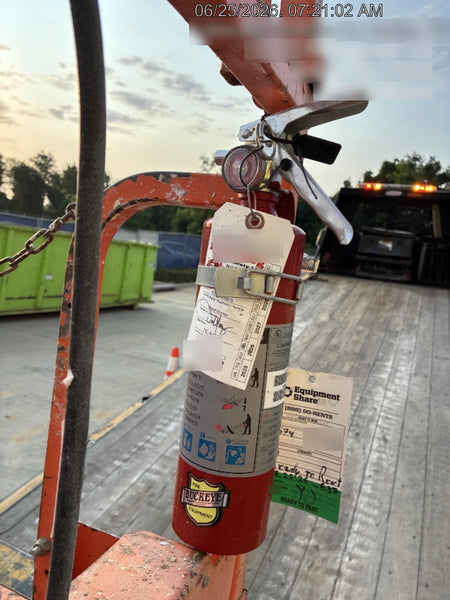 2016 JLG 3246ES